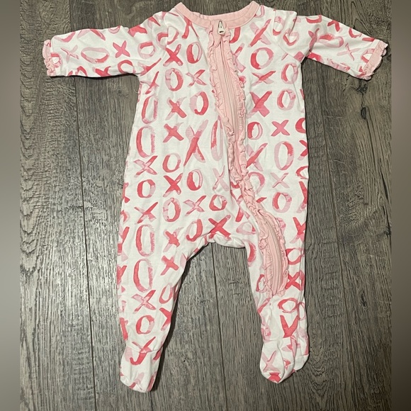 Mud Pie XOXO Footie Sleeper - Picture 2 of 4
